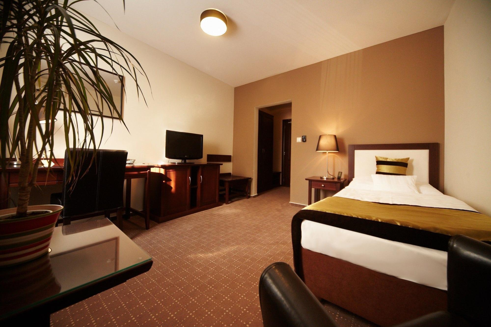 Boutique Hotel Bristol Kosice Exterior photo