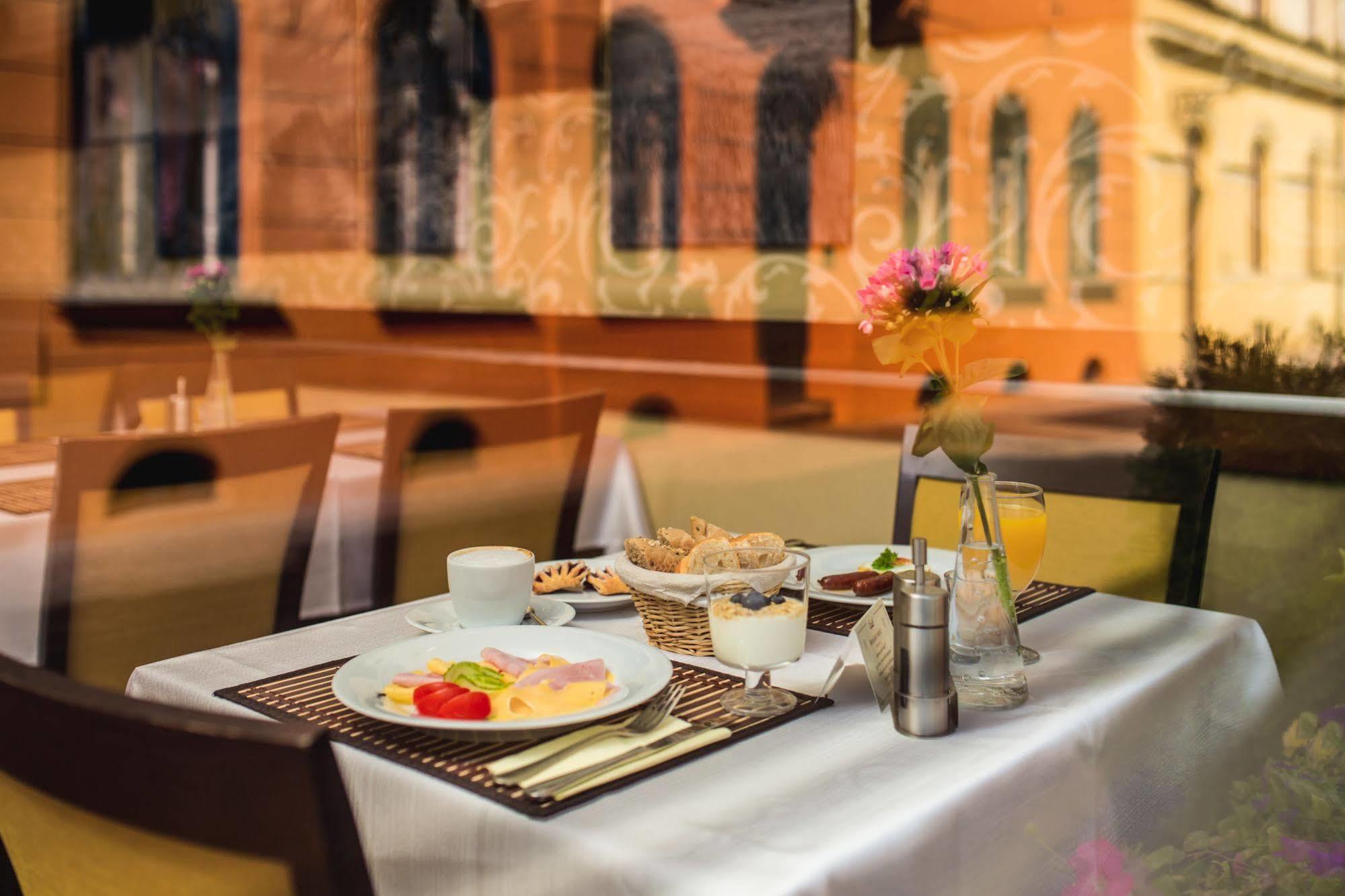 Boutique Hotel Bristol Kosice Exterior photo