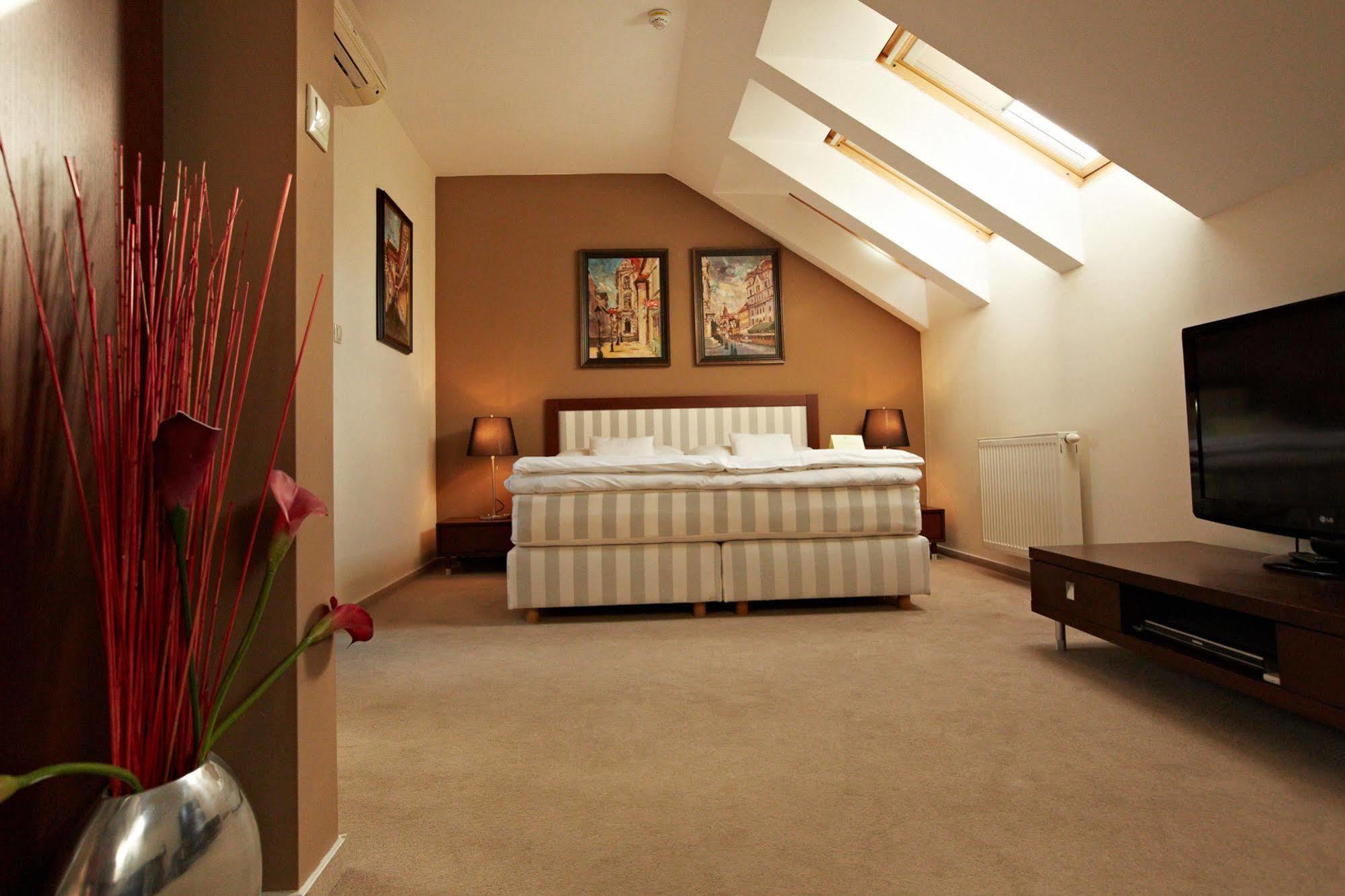 Boutique Hotel Bristol Kosice Exterior photo