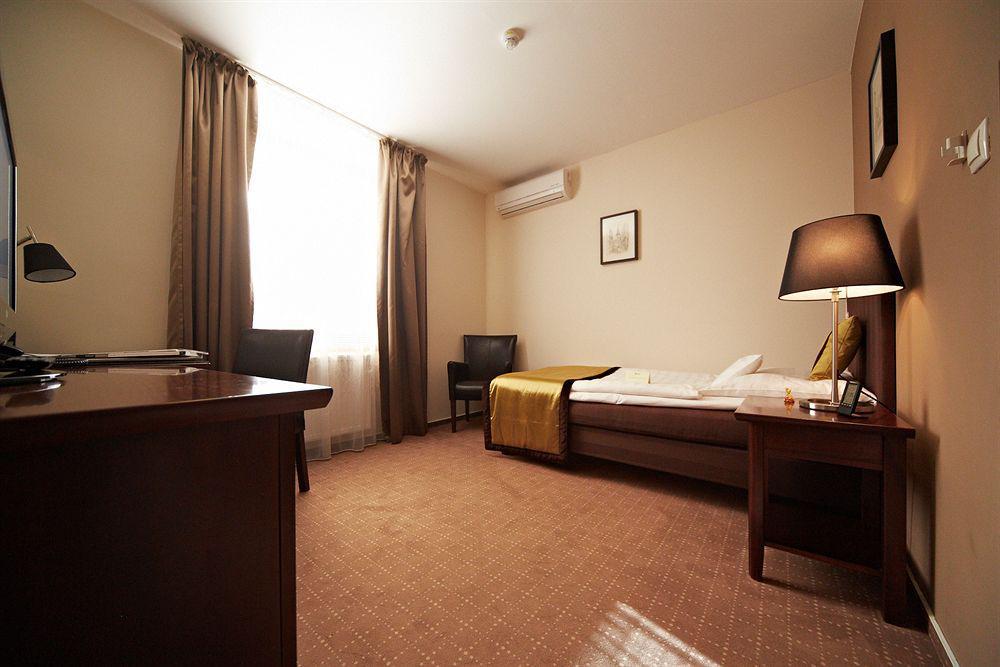 Boutique Hotel Bristol Kosice Exterior photo
